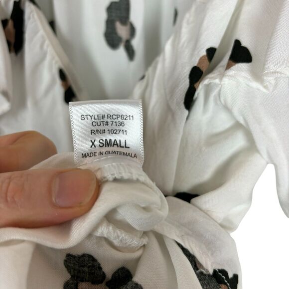 Gibson Animal Print Leopard White Black Wrap Tie Blouse Top Women's Size XS - Picture 8 of 9